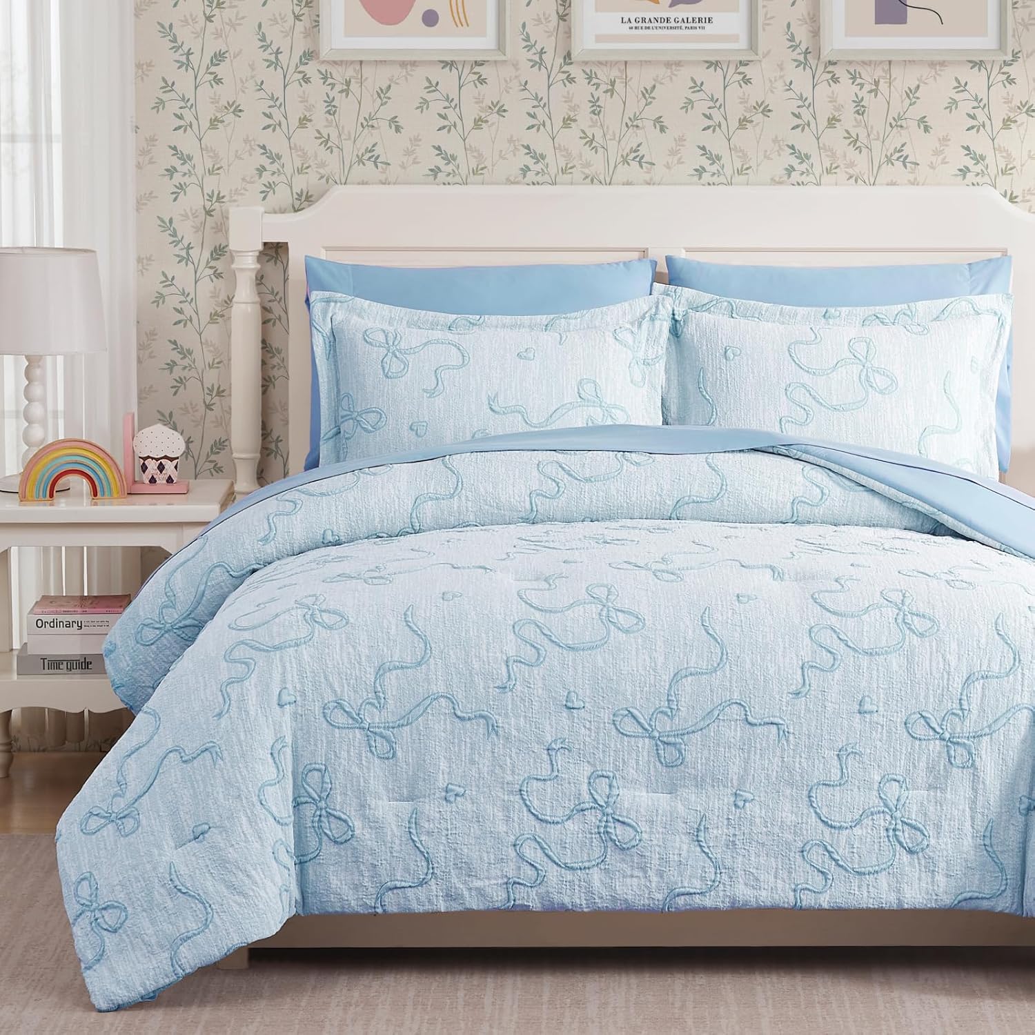 Catami Pom Tufted Comforter Set