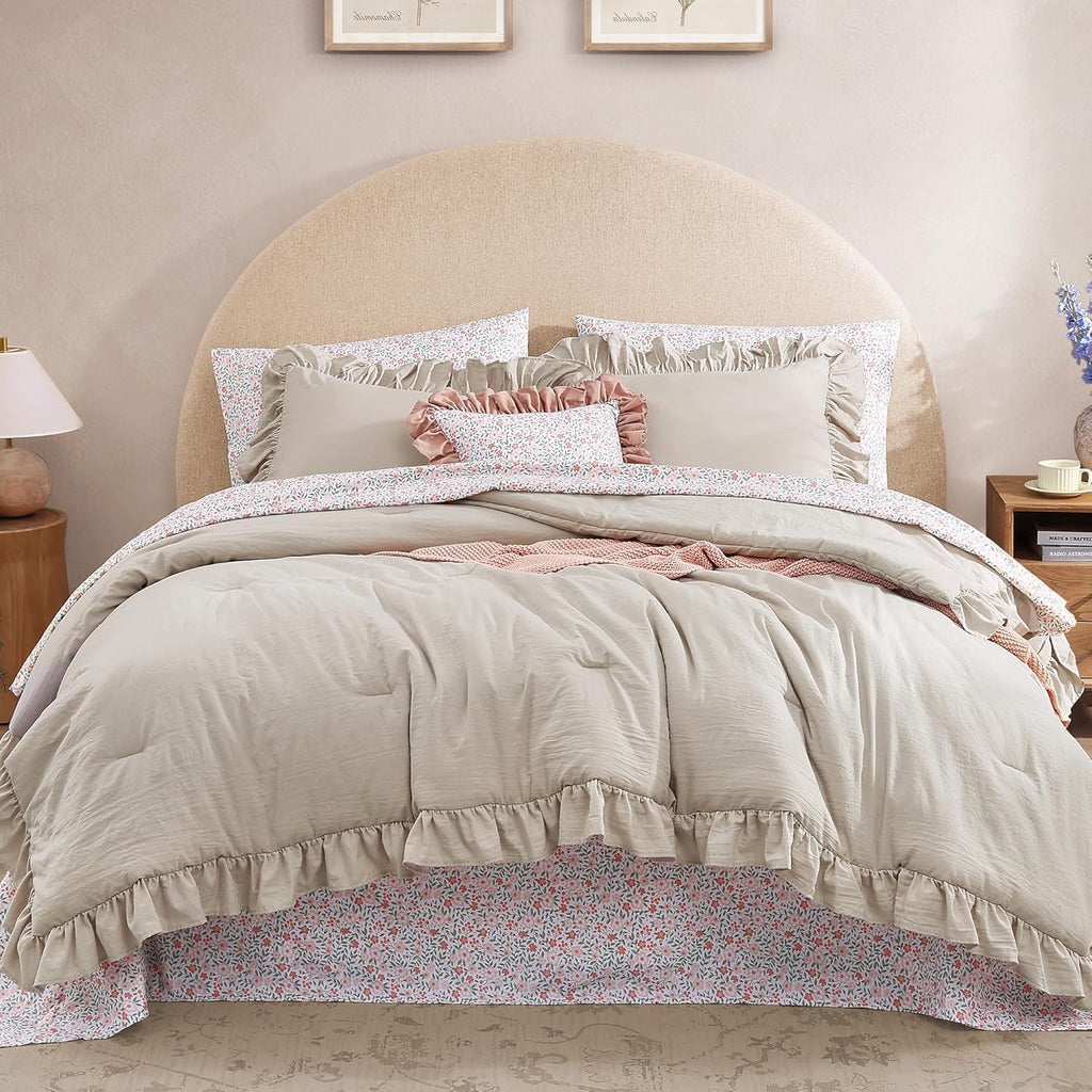 Catami Ruffle Comforter Set