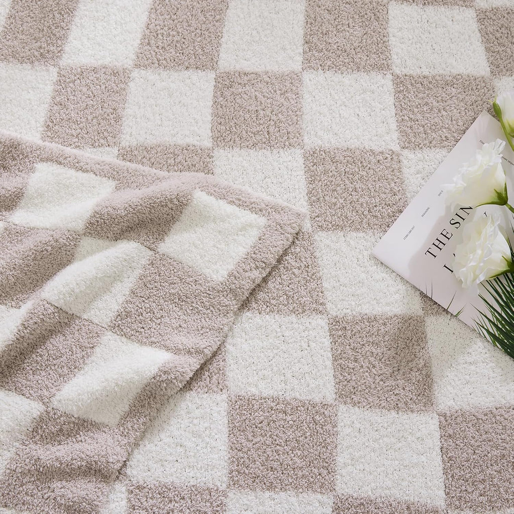 Melex Checkered Throw Blanket