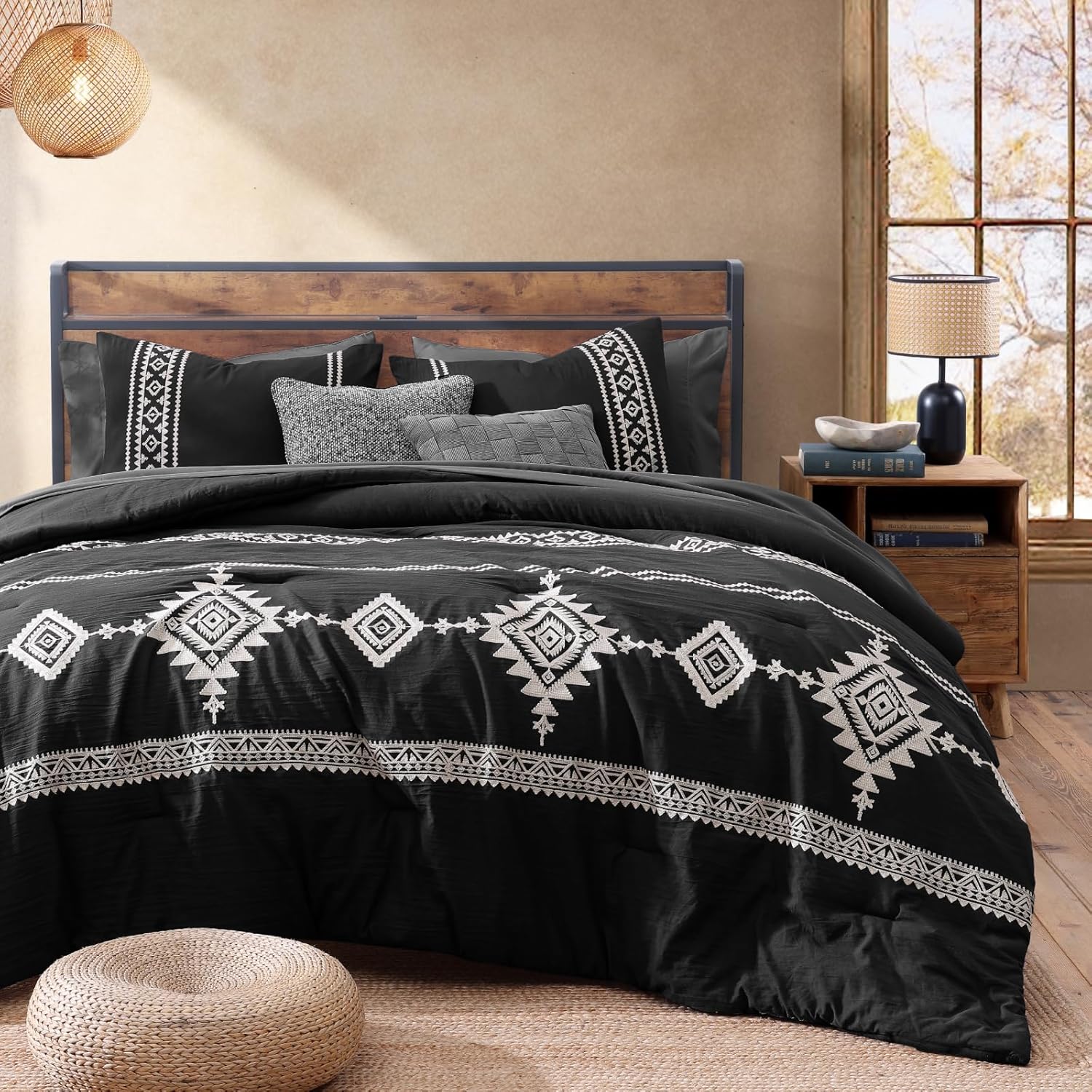 Melex Embroidery Comforter Set