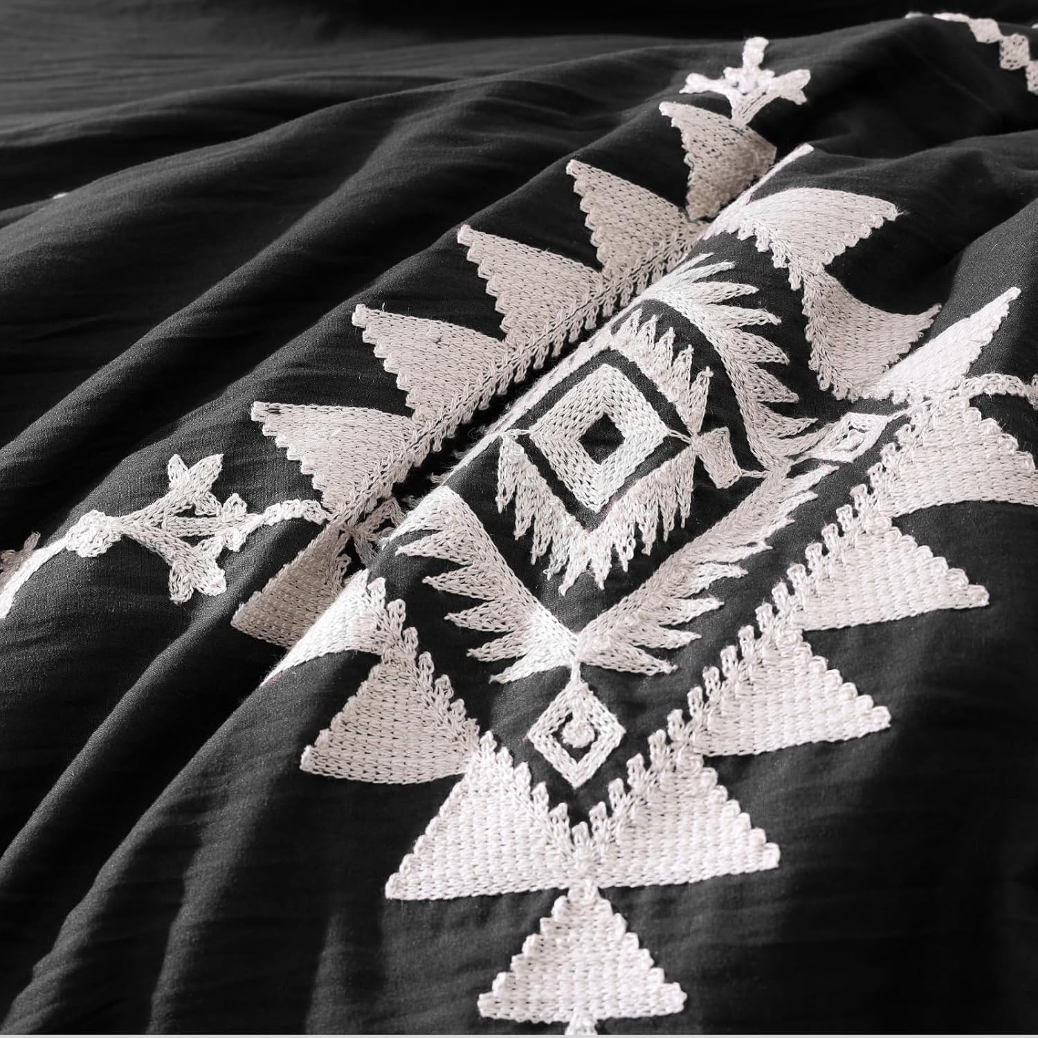 Melex Embroidery Comforter Set