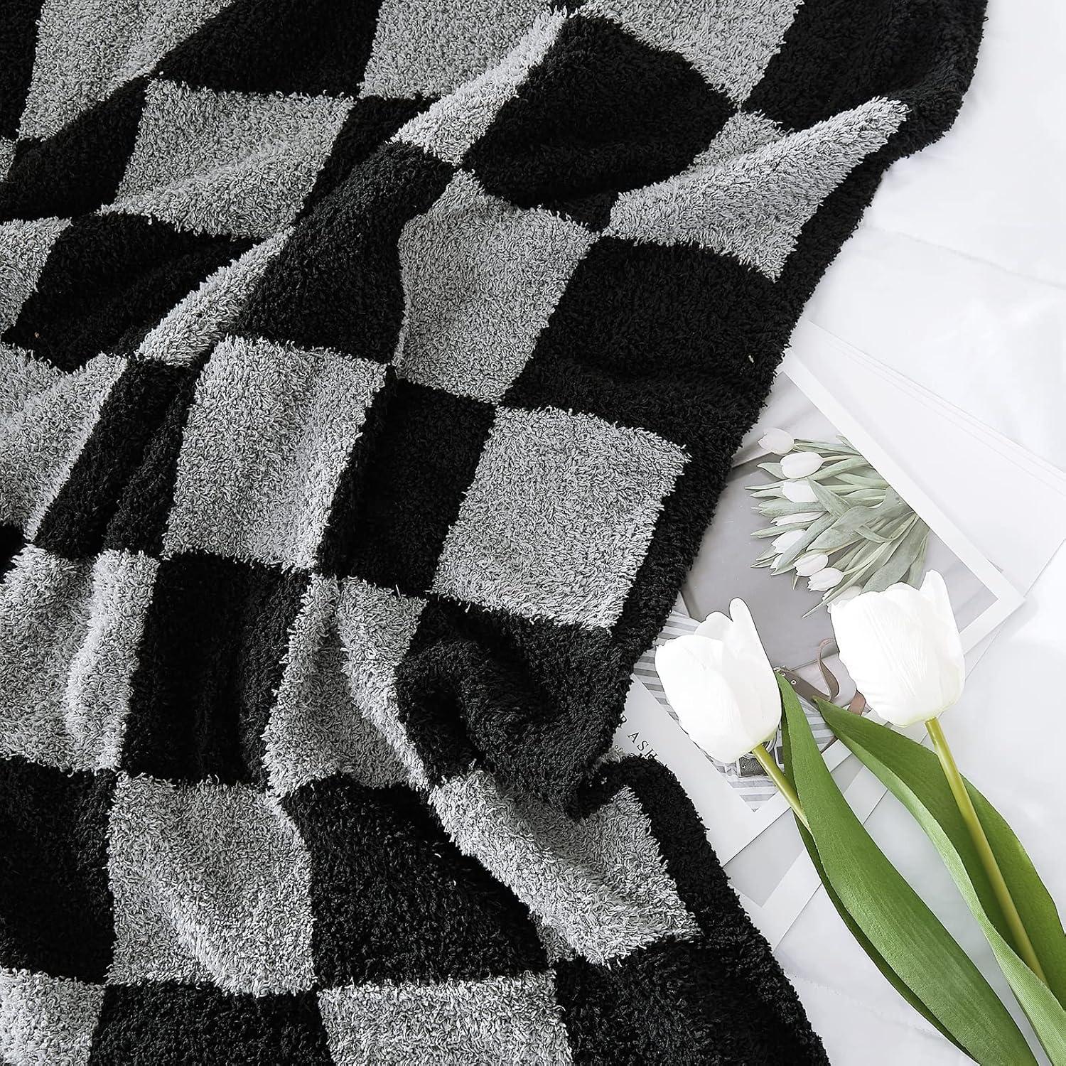 Melex Checkered Throw Blanket