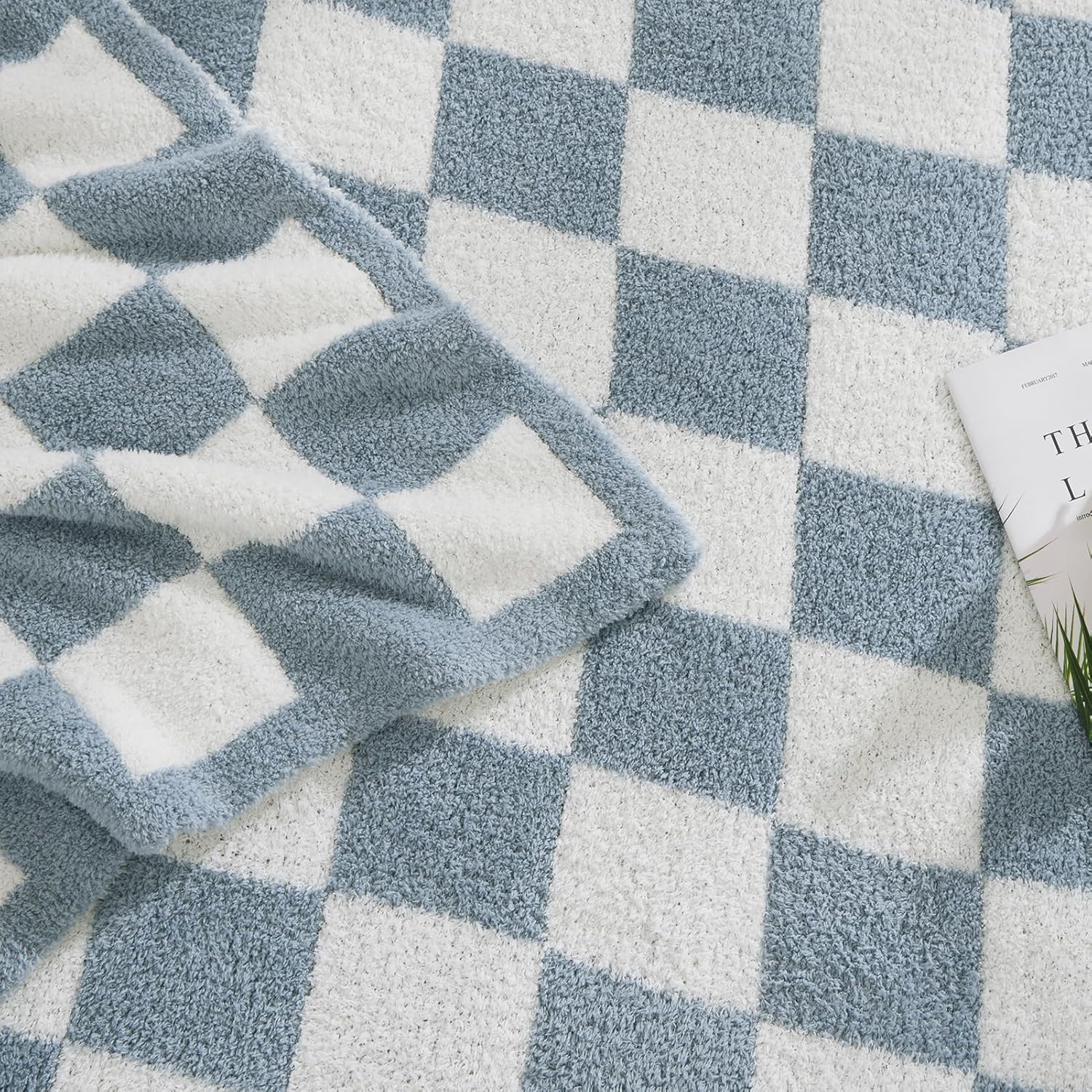 Melex Checkered Throw Blanket