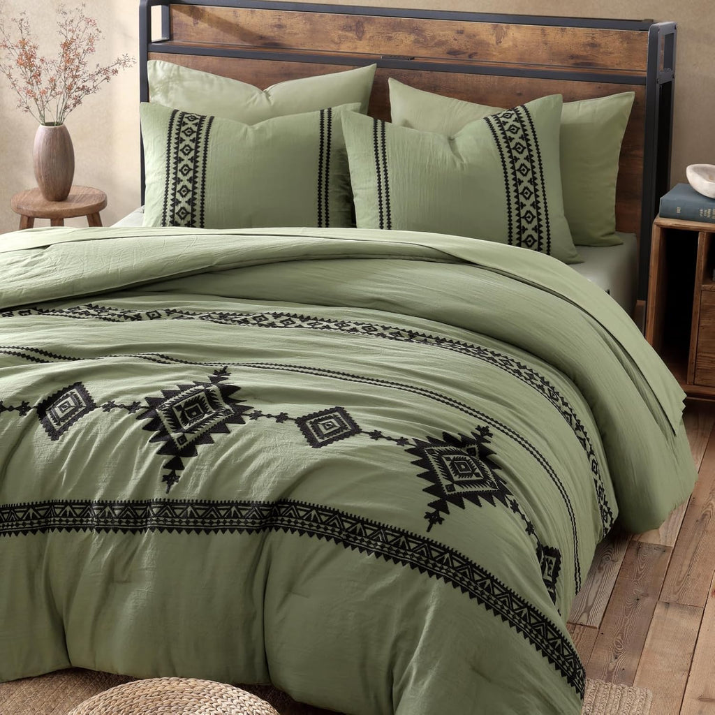 Melex Embroidery Comforter Set