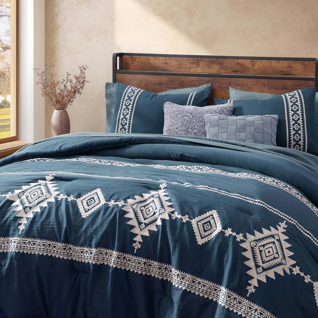 Melex Embroidery Comforter Set